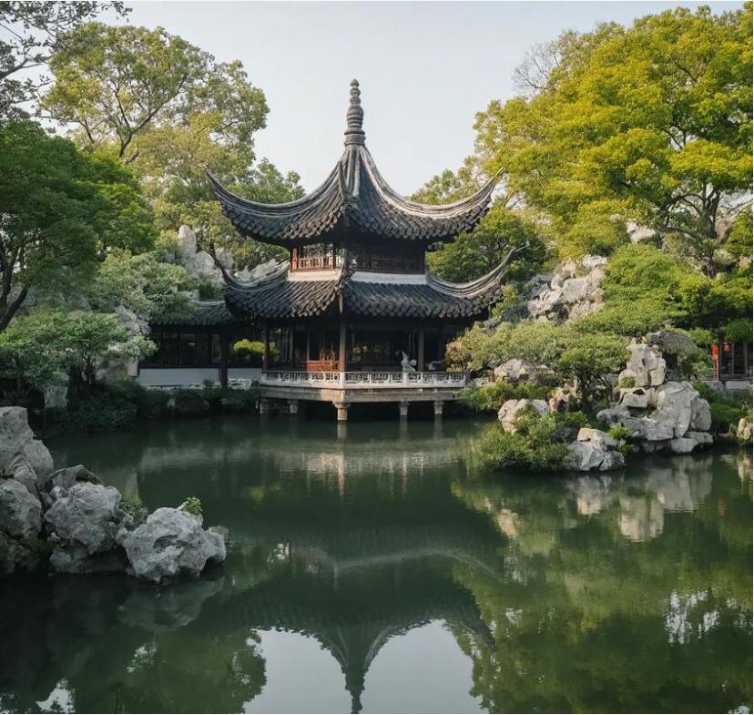 邙山区骤变餐饮有限公司